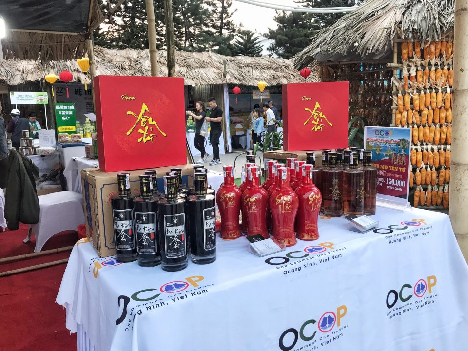 Rượu ba kích Yên Tử tại Hội chợ Đặc sản vùng miền Việt Nam 2019