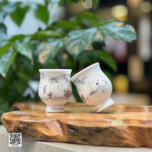 Bộ chén gốm Kiều Nữ Thưởng Trăng cao cấp Bộ chén gốm Kiều Nữ Thưởng Trăng trong hộp quà Rượu Ba Kích