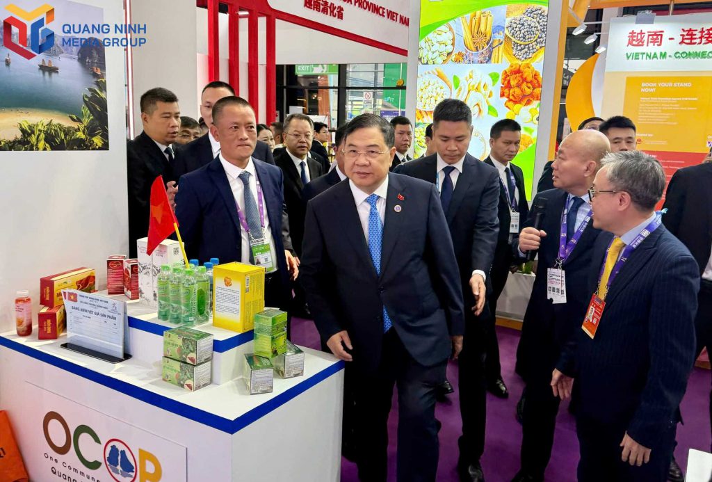 Rượu Ba Kích Yên Tử tự hào đại diện tinh hoa OCOP Quảng Ninh tại Hội chợ ASEAN – Trung Quốc